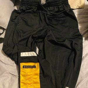 Mens Nike Basketball pants.